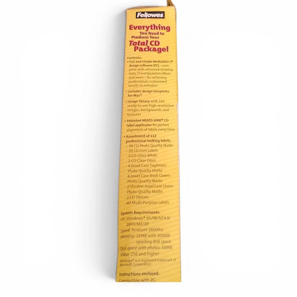 Fellowes NEATO CD Labeling System Kit 99940 with Applicator Software and Labels